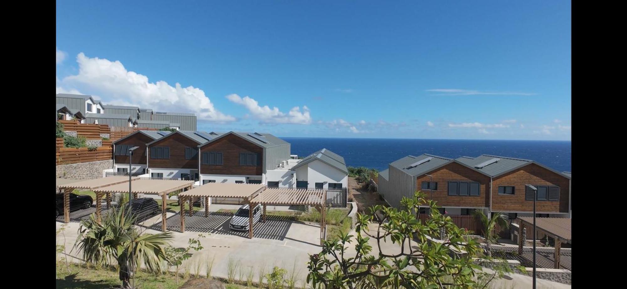 Le Reve Bleu Grand Anse Apartment Petite Île Exterior foto